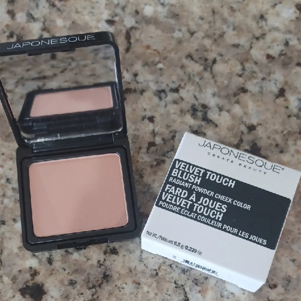 New Japonesque Velvet Touch Blush - Shade 02